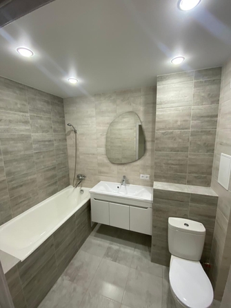 
  Продается 2-комн. квартира, 52 м², Королева пр-кт, д. 16
. Фото 1.
