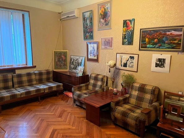 
  Продается 2-комн. квартира, 65 м², Соборный пер, д. 45
. Фото 2.