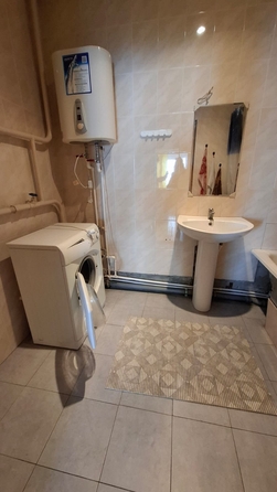 
  Продается 2-комн. квартира, 85 м², Комарова б-р, д. 16
. Фото 7.