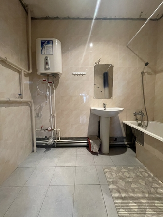 
  Продается 2-комн. квартира, 85 м², Комарова б-р, д. 16
. Фото 15.