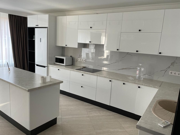 
  Продается 3-комн. квартира, 89.4 м², Очаковская ул, д. 39
. Фото 2.