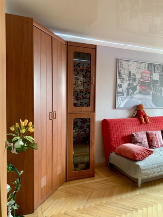 
  Продается 3-комн. квартира, 60 м², Стачки пр-кт, д. 11
. Фото 2.