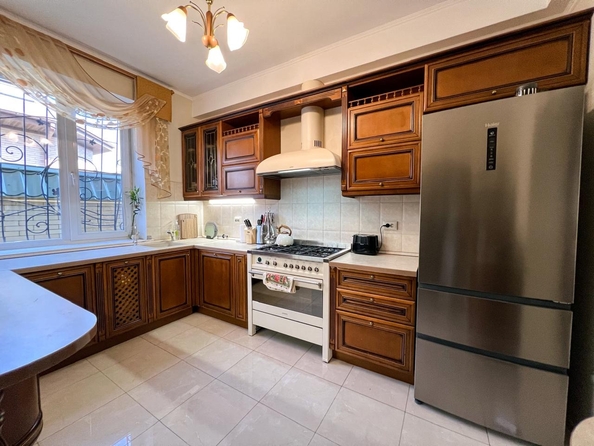 
  Продается дом, 325 м², поселок Янтарный
. Фото 5.