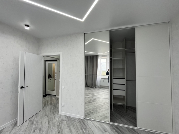 
  Продается 1-комн. квартира, 38 м², Ткачева ул, д. 42
. Фото 3.