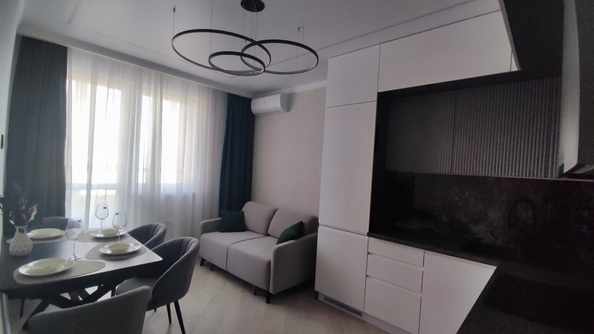 
  Продается 3-комн. квартира, 60 м², Жмайлова ул, д. 19
. Фото 3.