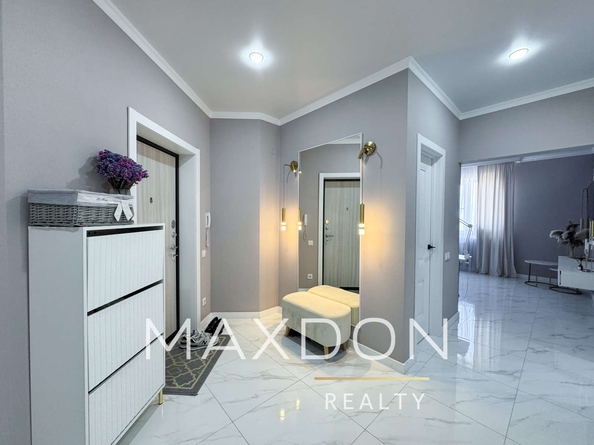 
  Продается 3-комн. квартира, 90 м², Берберовская ул, д. 4/2
. Фото 22.