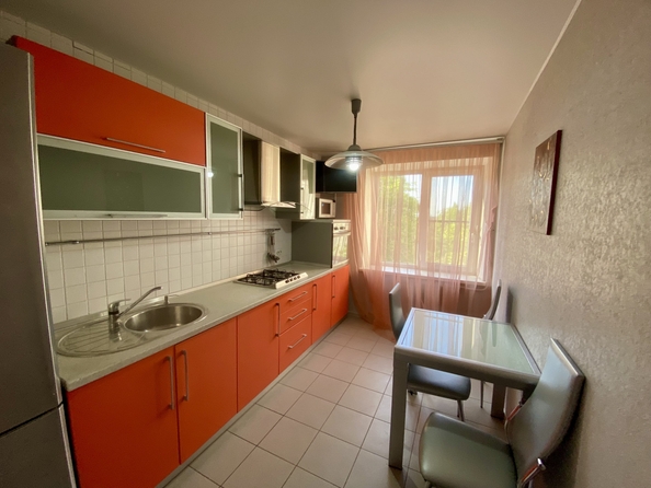 
  Продается 3-комн. квартира, 64 м², 40-летия Победы пр-кт, д. 81
. Фото 1.