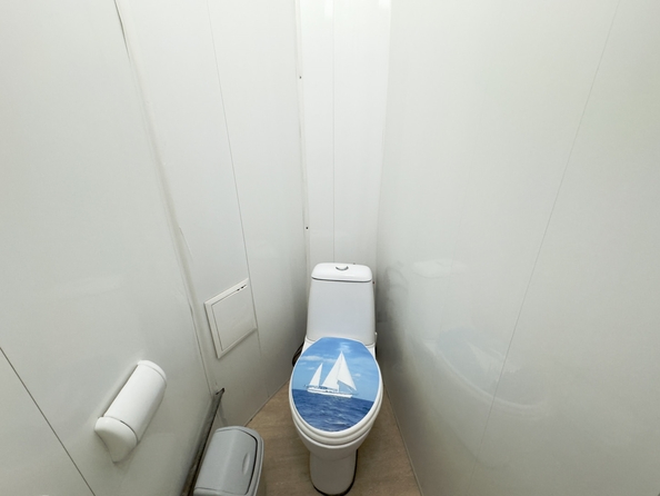 
  Продается 2-комн. квартира, 52.9 м², Коминтерна ул, д. 143
. Фото 6.