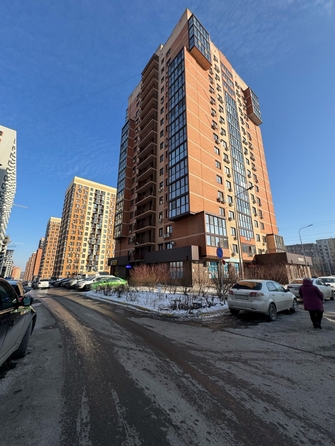 
  Продается 1-комн. квартира, 46 м², Венеры ул, д. 23
. Фото 1.