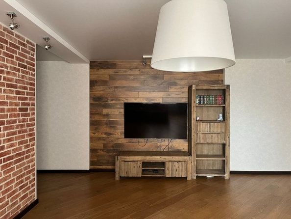 
  Продается 3-комн. квартира, 116.5 м², 20-я линия ул, д. 43
. Фото 3.