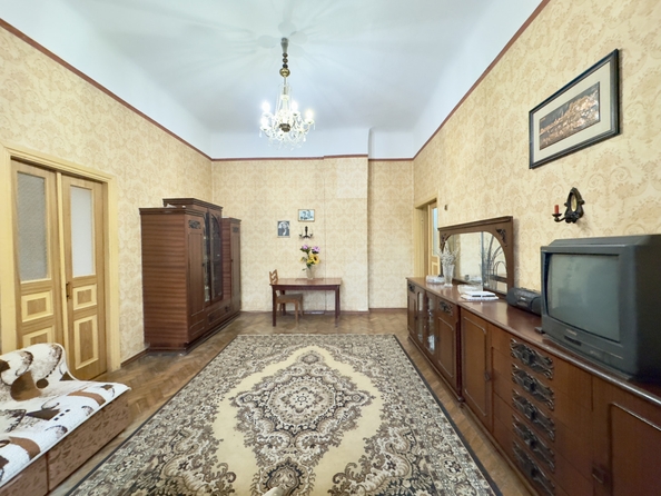 
  Продается 3-комн. квартира, 65 м², 1-й Конной Армии ул, д. 13
. Фото 2.