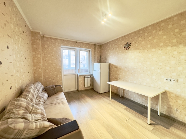 
  Продается 1-комн. квартира, 52 м², Мира ул, д. 2
. Фото 3.