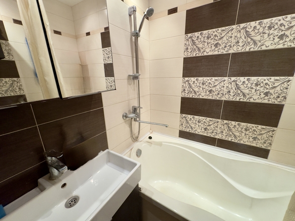 
  Продается 4-комн. квартира, 80 м², Вартанова ул, д. 20
. Фото 9.