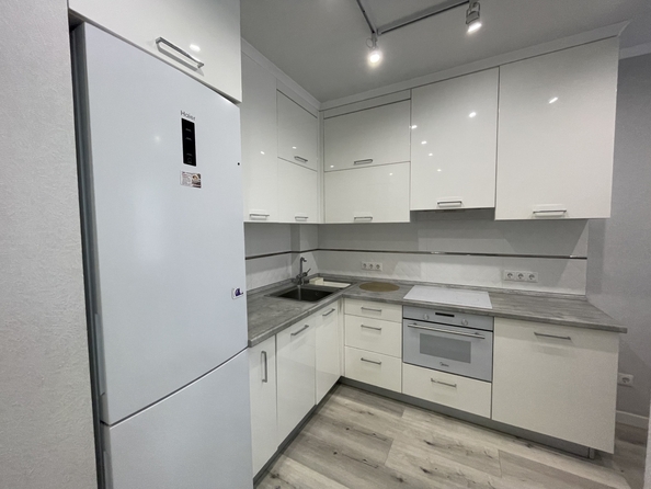 
  Продается 2-комн. квартира, 55 м², Тружеников ул, д. 80
. Фото 1.