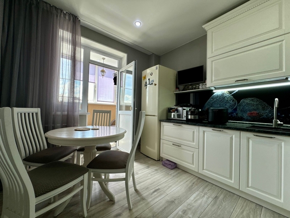 
  Продается 1-комн. квартира, 41 м², Салютина пер, д. 2б
. Фото 8.