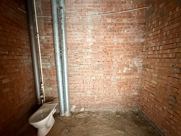 
  Продается 1-комн. квартира, 50 м², Промежуточная ул, д. 8
. Фото 19.