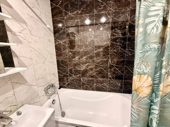 
  Продается 1-комн. квартира, 32 м², Стачки пр-кт, д. 26
. Фото 13.