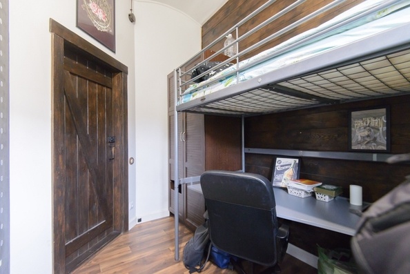 
  Продается 3-комн. квартира, 49 м², Большая Садовая ул, д. 23
. Фото 21.