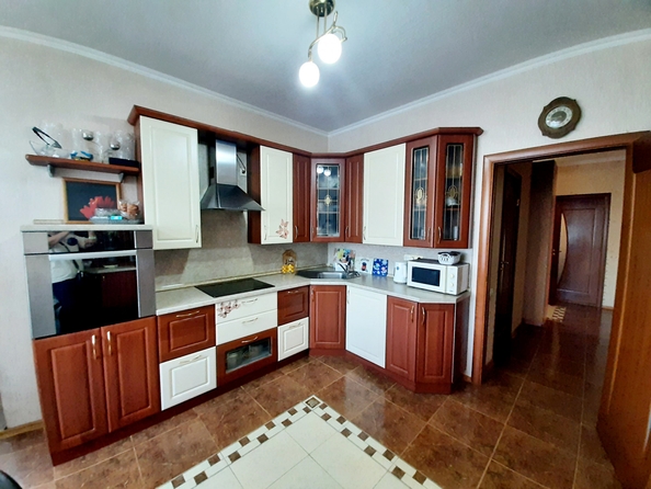 
  Продается 3-комн. квартира, 117 м², Филимоновская ул, д. 128
. Фото 2.