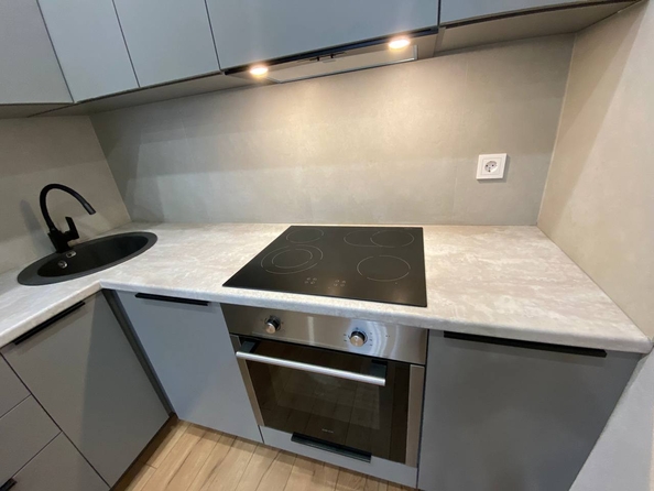 
  Продается 2-комн. квартира, 45 м², Жмайлова ул, д. 19а
. Фото 3.
