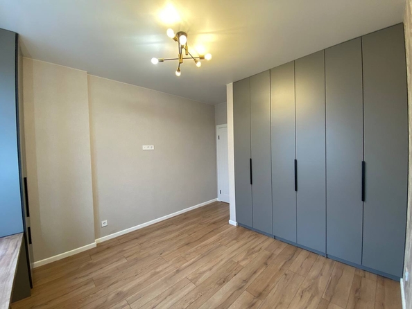
  Продается 2-комн. квартира, 45 м², Жмайлова ул, д. 19а
. Фото 14.