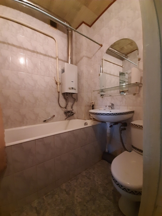 
  Продается 3-комн. квартира, 70 м², 20-я линия ул, д. 60
. Фото 10.