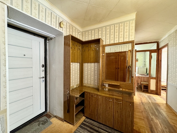 
  Продается 3-комн. квартира, 63 м², Закруткина ул, д. 30
. Фото 5.