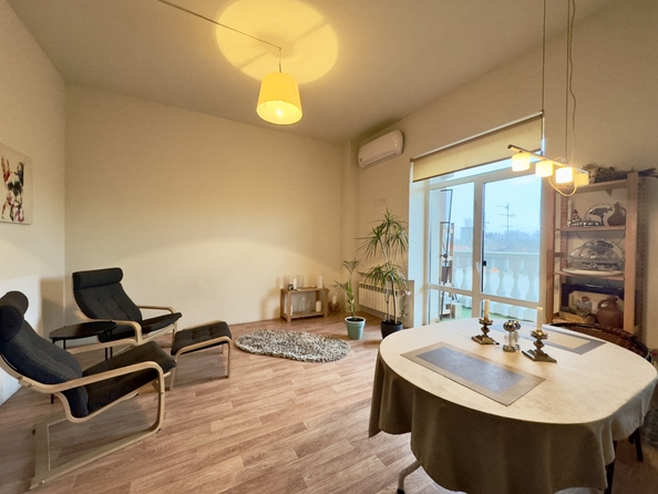 
  Продается 3-комн. квартира, 83.8 м², 20-я линия ул, д. 13
. Фото 3.
