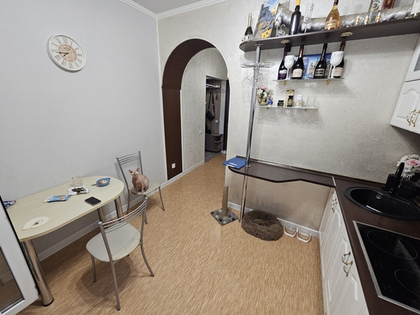 
  Продается 2-комн. квартира, 39.3 м², Жданова ул, д. 1/5
. Фото 5.