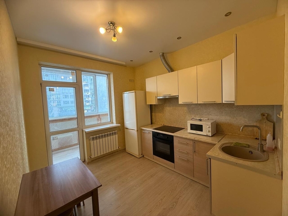 
  Продается 1-комн. квартира, 42 м², Зорге ул, д. 42а/127
. Фото 3.