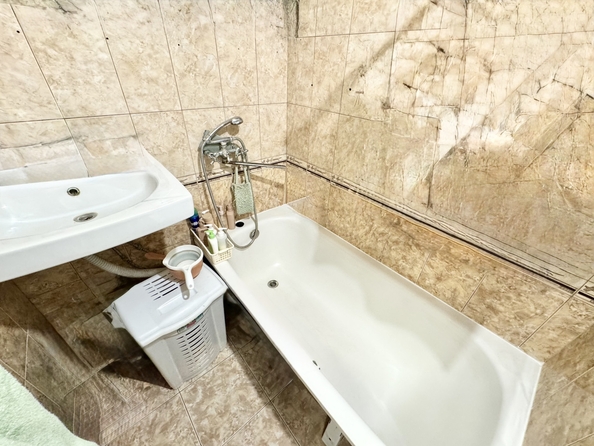 
  Продается 3-комн. квартира, 58 м², 40-летия Победы пр-кт, д. 61
. Фото 6.