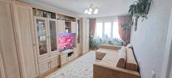 
  Продается 2-комн. квартира, 55 м², Петренко ул, д. 2
. Фото 5.