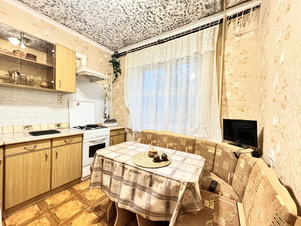 
  Продается 2-комн. квартира, 52 м², Добровольского ул, д. 42
. Фото 5.