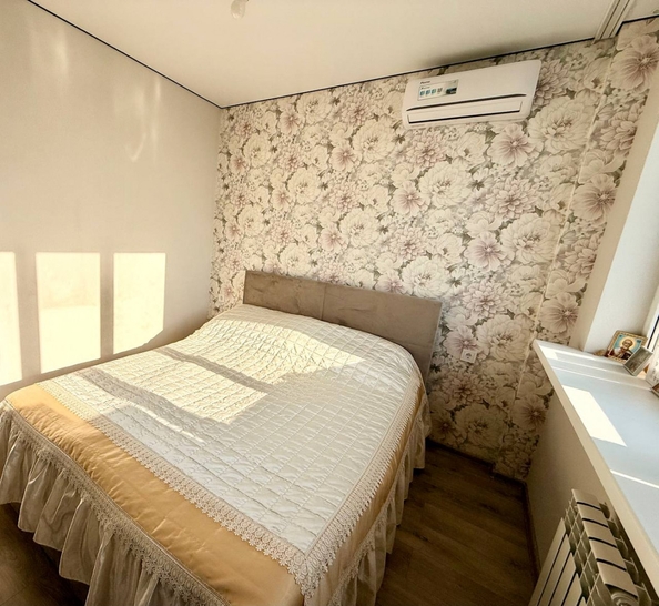 
  Продается 1-комн. квартира, 42 м², Вагулевского ул, д. 37
. Фото 6.