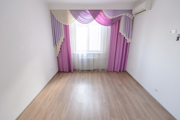 
  Продается 4-комн. квартира, 125.6 м², Комарова ул, д. 131а
. Фото 9.