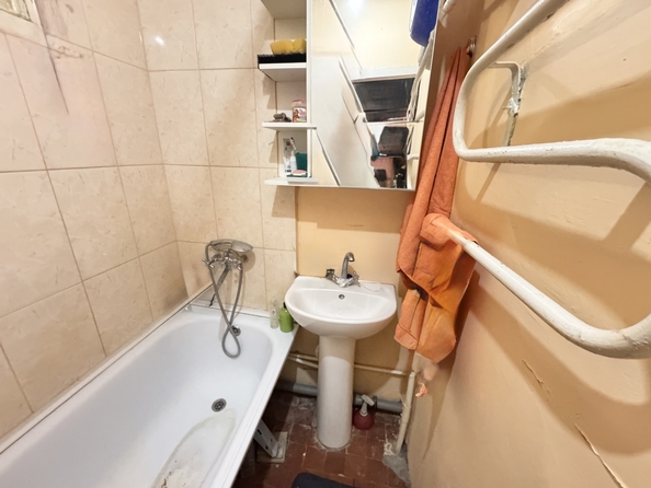 
  Продается 3-комн. квартира, 61.1 м², 40-летия Победы пр-кт, д. 63
. Фото 5.
