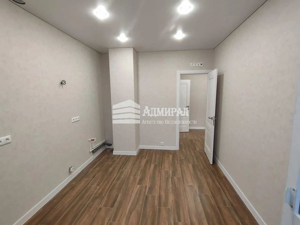 
   Продам 1-комнатную, 37 м², 

. Фото 12.