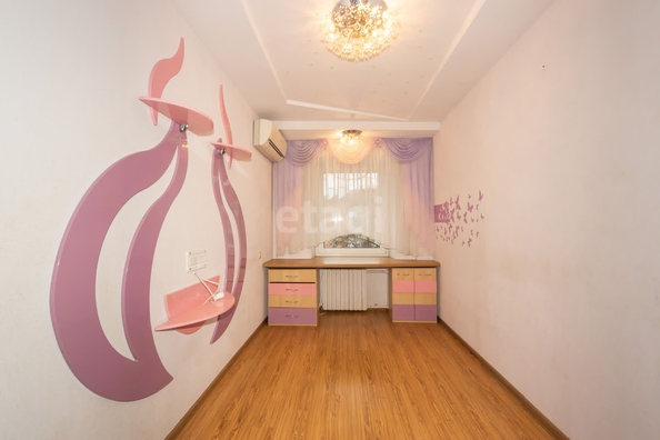 
   Продам 3-комнатную, 54.9 м², Халтуринский пер, 212

. Фото 2.
