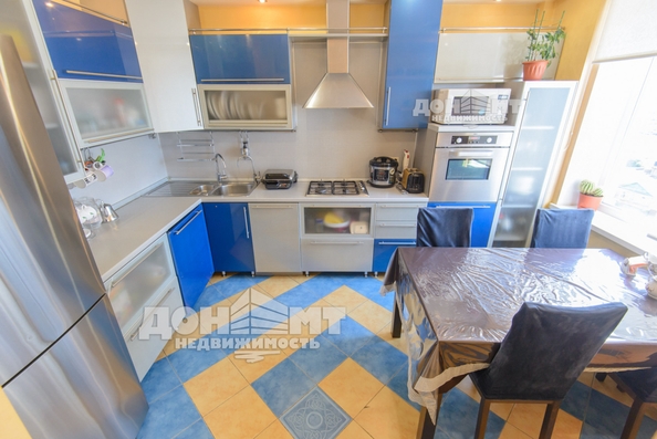 
  Продается 4-комн. квартира, 85 м², Павленко ул, д. 40
. Фото 2.
