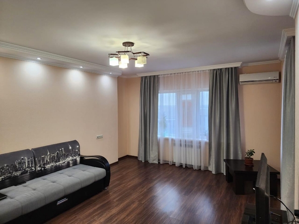 
  Продается 2-комн. квартира, 72 м², Северная Звезда ул, д. 7
. Фото 1.