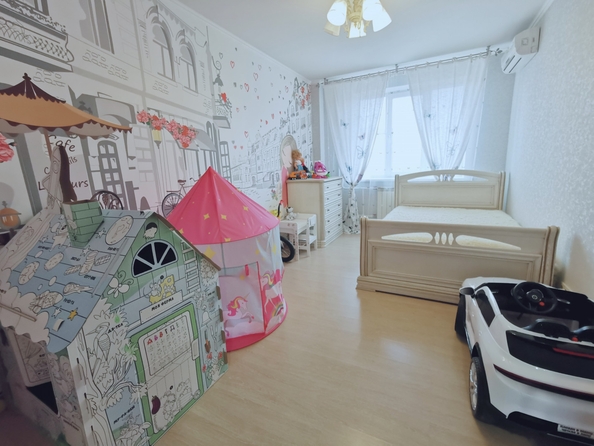 
  Продается 3-комн. квартира, 90 м², Жмайлова ул, д. 4/5
. Фото 9.