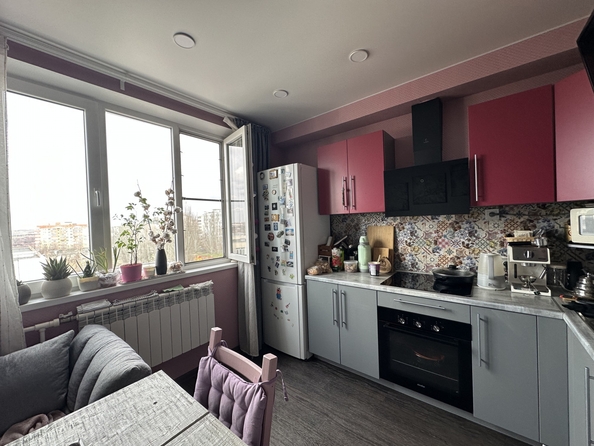 
  Продается 2-комн. квартира, 58 м², 40-летия Победы пр-кт, д. 81/3
. Фото 1.