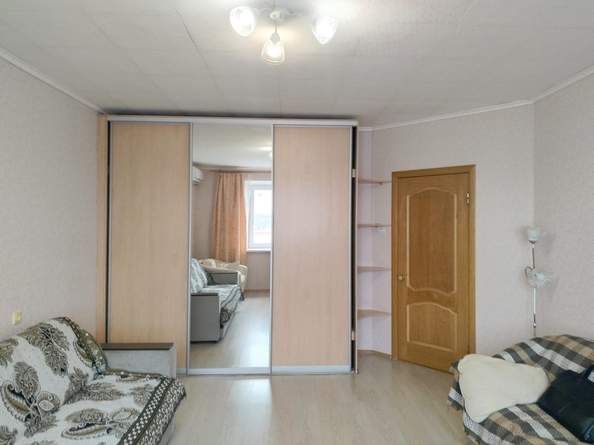 
  Продается 1-комн. квартира, 50 м², Орбитальная ул, д. 90
. Фото 3.