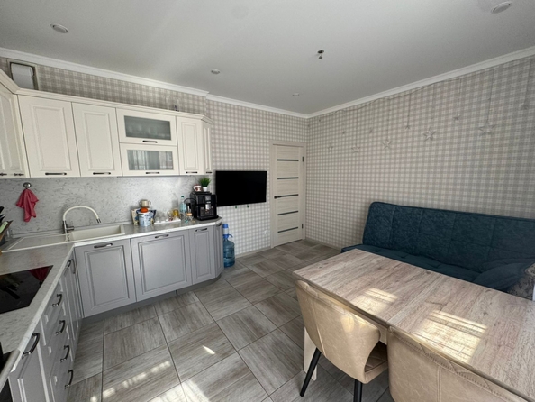 
  Продается 4-комн. квартира, 75 м², Чаленко пер, д. 17/1
. Фото 2.