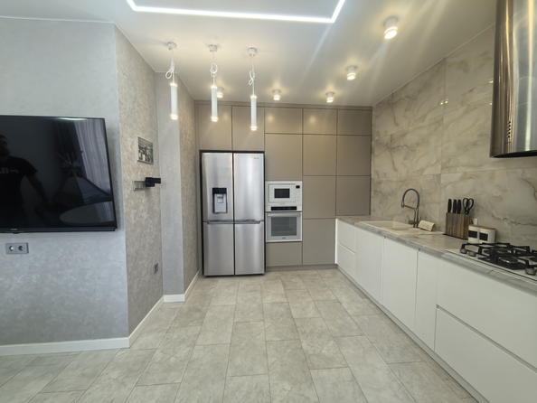 
  Продается 3-комн. квартира, 71.2 м², Берберовская ул, д. 28
. Фото 3.