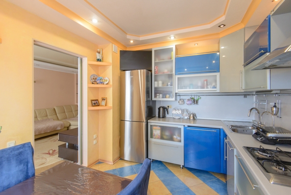 
  Продается 4-комн. квартира, 83.6 м², Павленко ул, д. 40
. Фото 4.