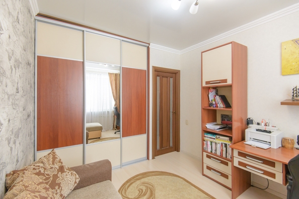 
  Продается 4-комн. квартира, 83.6 м², Павленко ул, д. 40
. Фото 29.