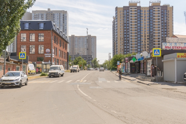 
  Продается 4-комн. квартира, 83.6 м², Павленко ул, д. 40
. Фото 41.
