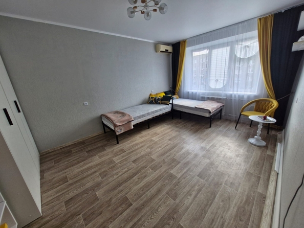 
  Продается 1-комн. квартира, 32 м², Жмайлова ул, д. 4
. Фото 1.