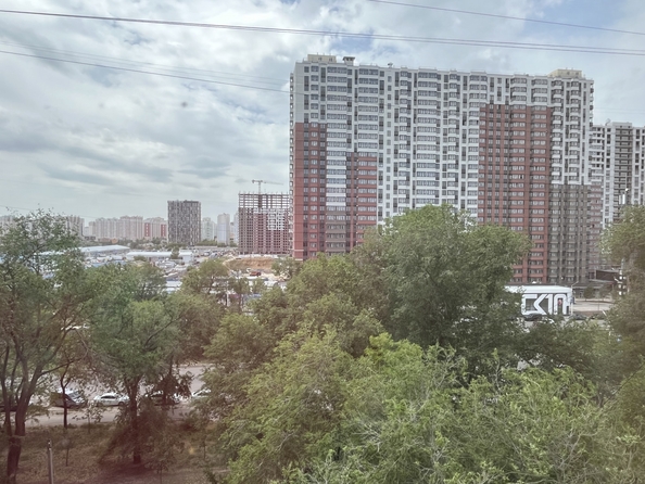 
  Продается 1-комн. квартира, 42 м², Малиновского ул, д. 76
. Фото 19.